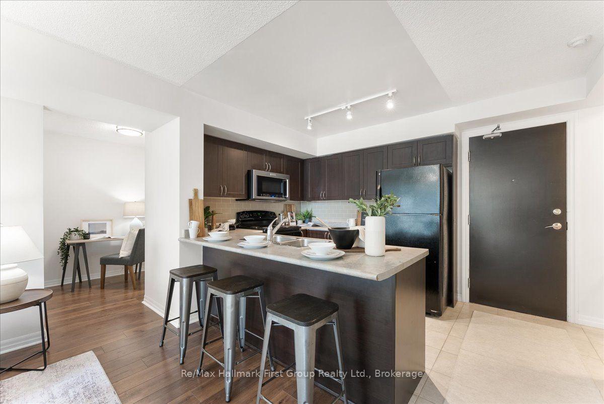 Photo 9 of Unit 302, 1600 Charles Street, Whitby, Port Whitby — HOMEH