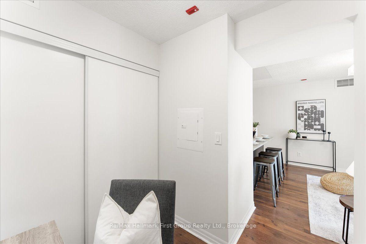 Photo 23 of Unit 302, 1600 Charles Street, Whitby, Port Whitby — HOMEH