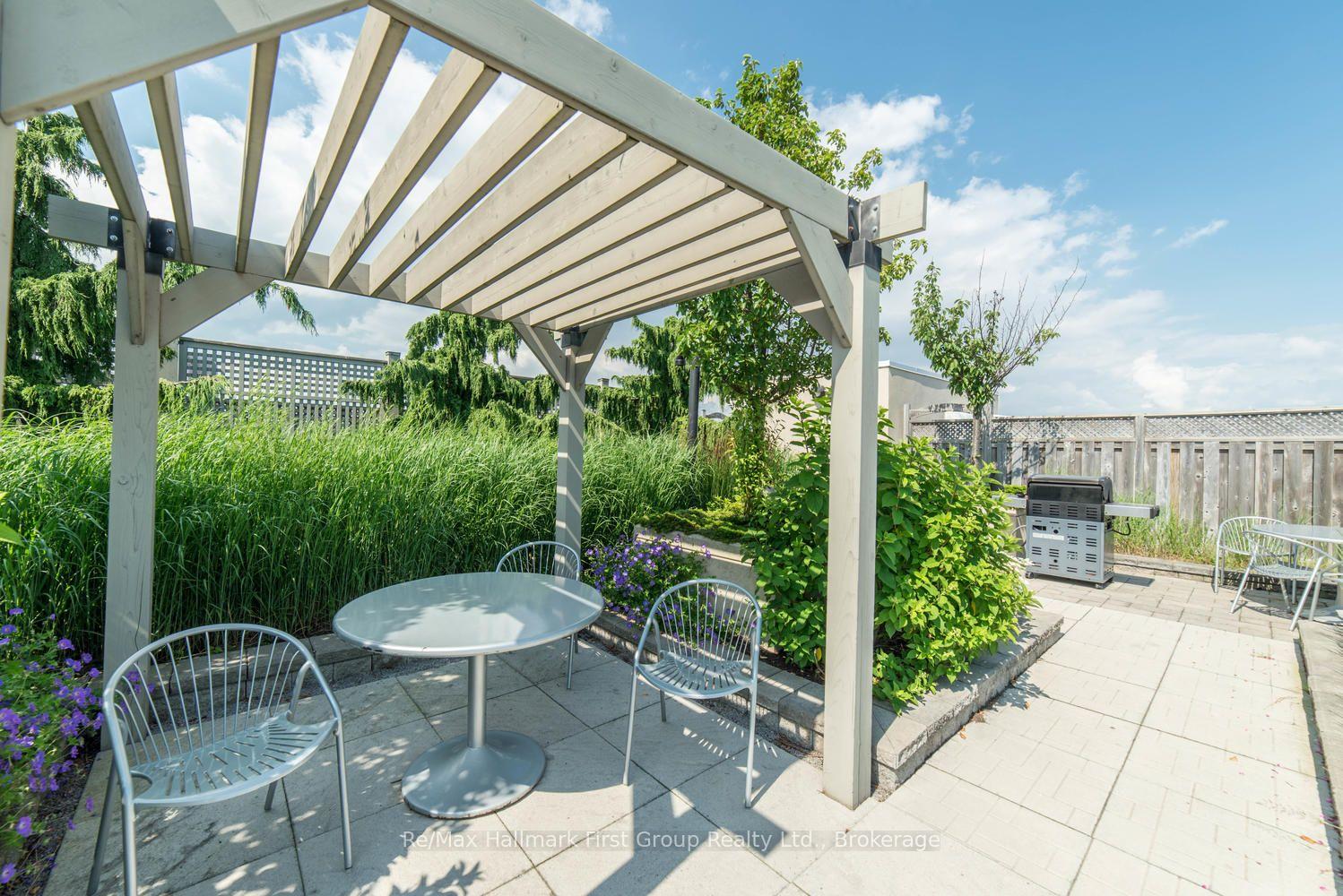 Photo 27 of Unit 302, 1600 Charles Street, Whitby, Port Whitby — HOMEH