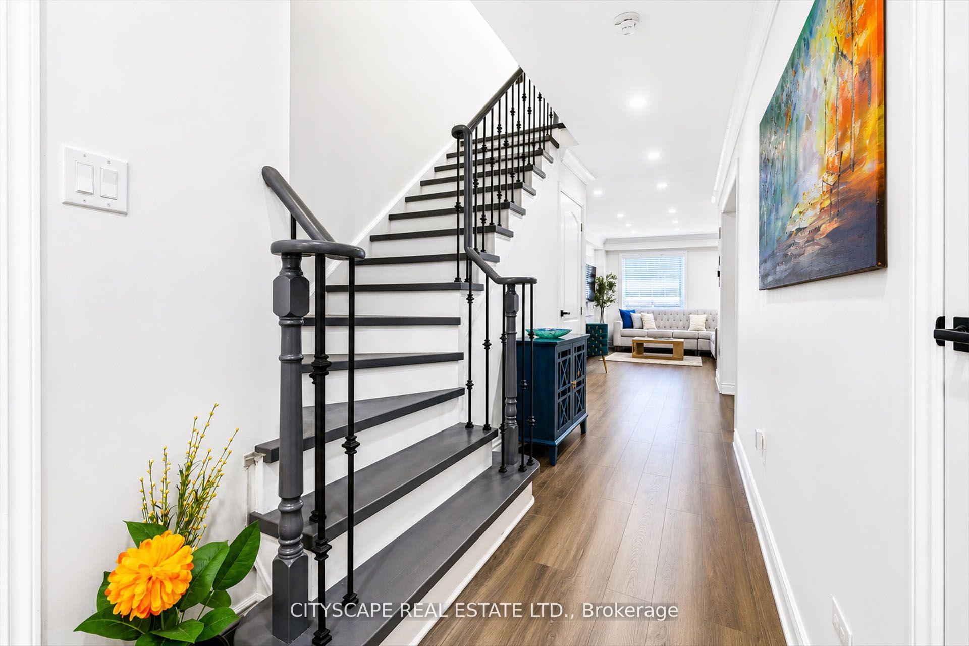 Photo 8 of 3974 Stardust Drive, Mississauga, Churchill Meadows — HOMEH