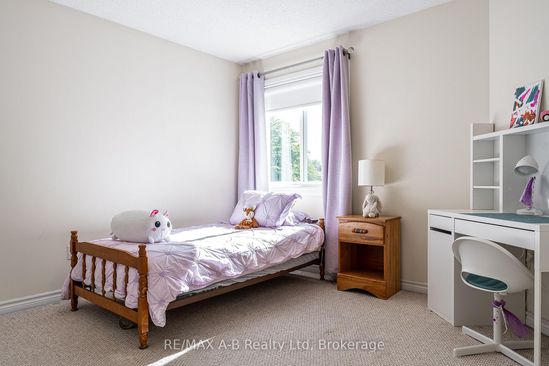 Photo 27 of 10 Buckingham Drive, Stratford — HOMEH