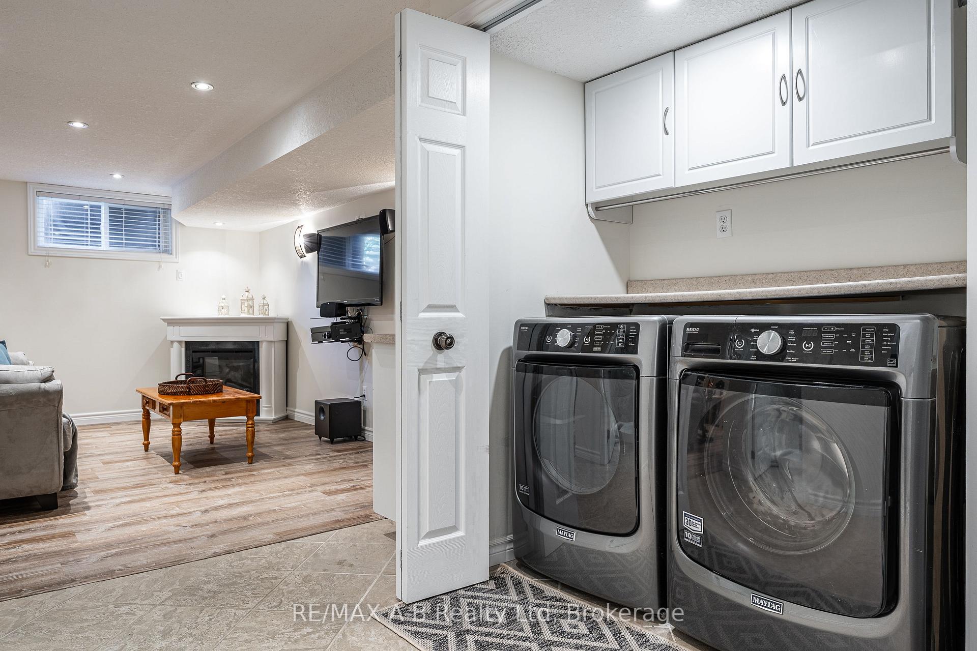 Photo 35 of 10 Buckingham Drive, Stratford — HOMEH