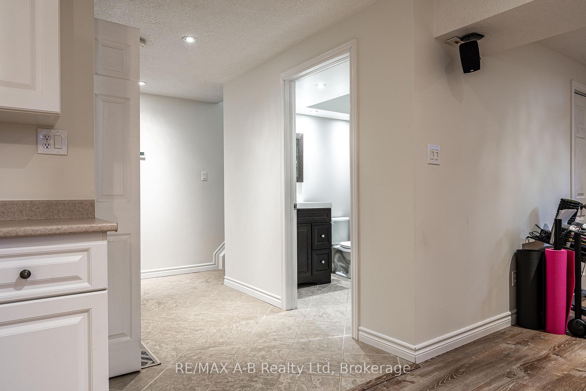 Photo 42 of 10 Buckingham Drive, Stratford — HOMEH