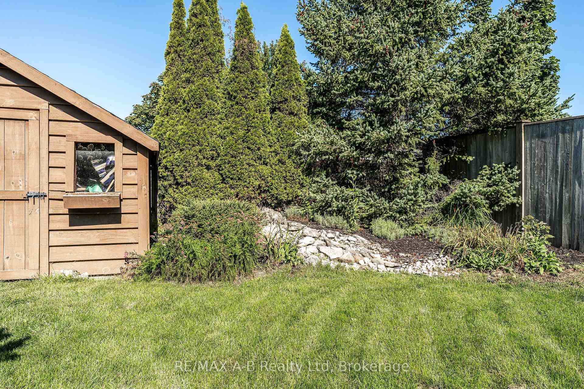 Photo 49 of 10 Buckingham Drive, Stratford — HOMEH