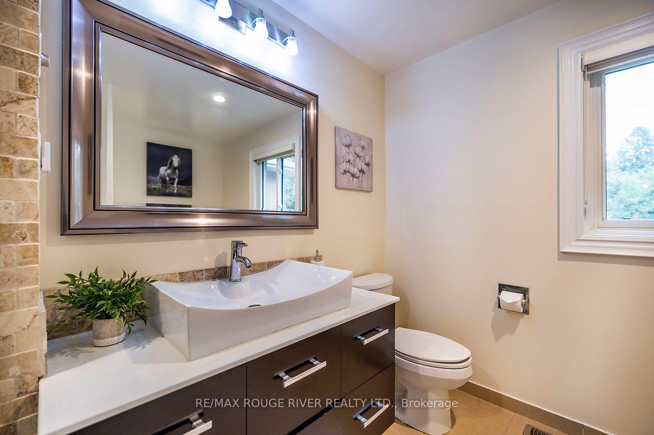 Photo 25 of 37 Wyndfield Crescent, Whitby, Pringle Creek — HOMEH