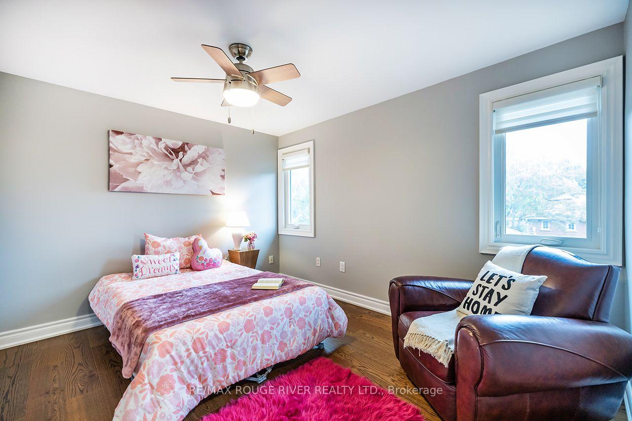 Photo 30 of 37 Wyndfield Crescent, Whitby, Pringle Creek — HOMEH