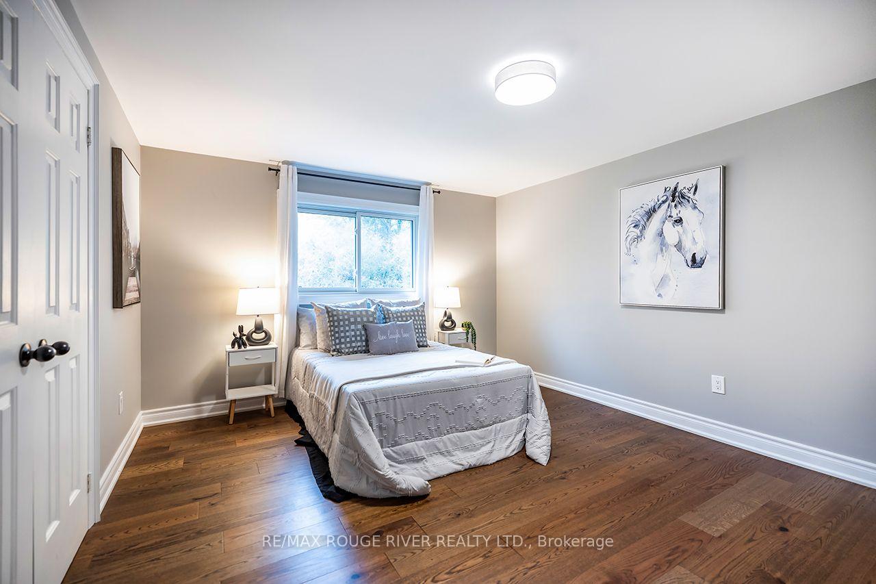 Photo 31 of 37 Wyndfield Crescent, Whitby, Pringle Creek — HOMEH
