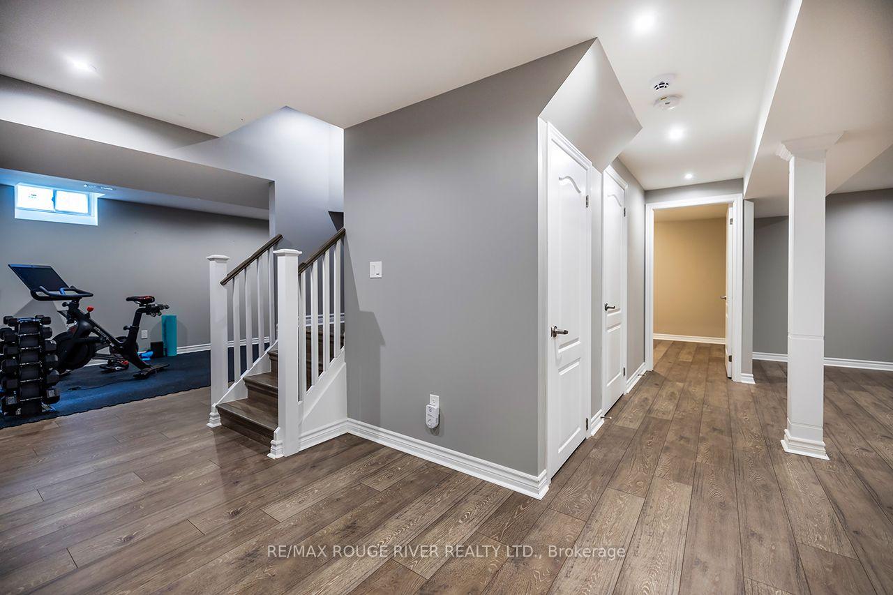 Photo 34 of 37 Wyndfield Crescent, Whitby, Pringle Creek — HOMEH