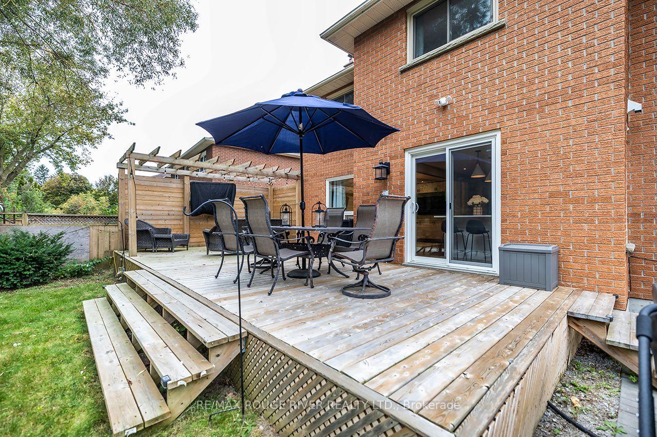 Photo 41 of 37 Wyndfield Crescent, Whitby, Pringle Creek — HOMEH