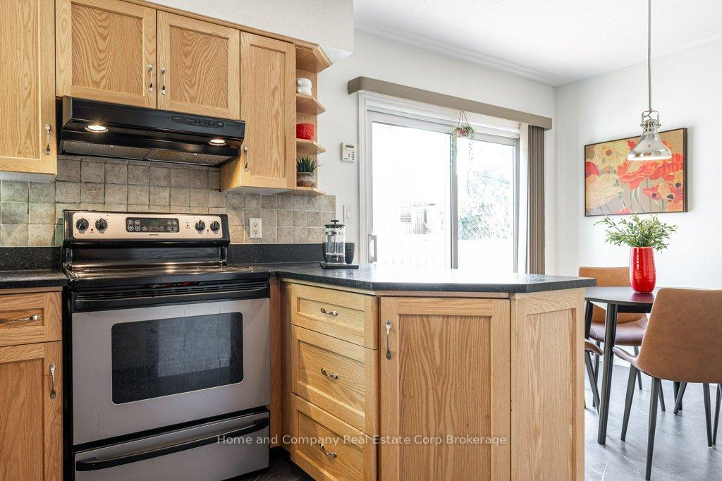 Photo 11 of 3 Lightbourne Avenue, Stratford — HOMEH
