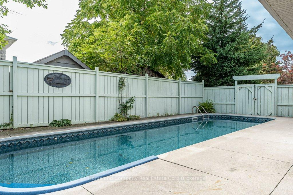 Photo 32 of 3 Lightbourne Avenue, Stratford — HOMEH