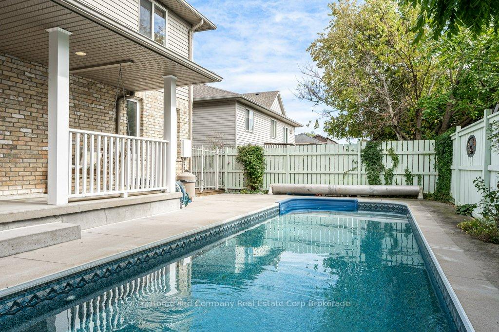 Photo 34 of 3 Lightbourne Avenue, Stratford — HOMEH