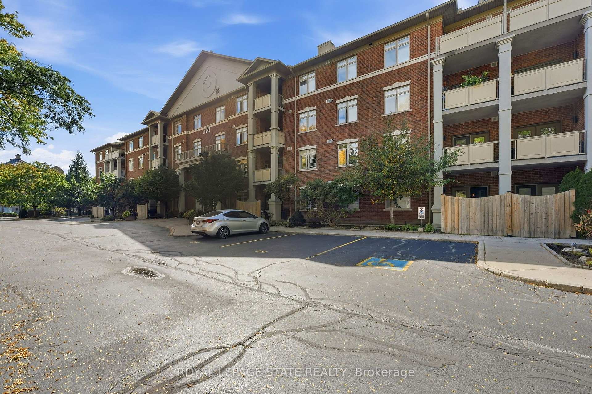 Photo 3 of Unit 211, 391 Plains Road E, Burlington, LaSalle — HOMEH