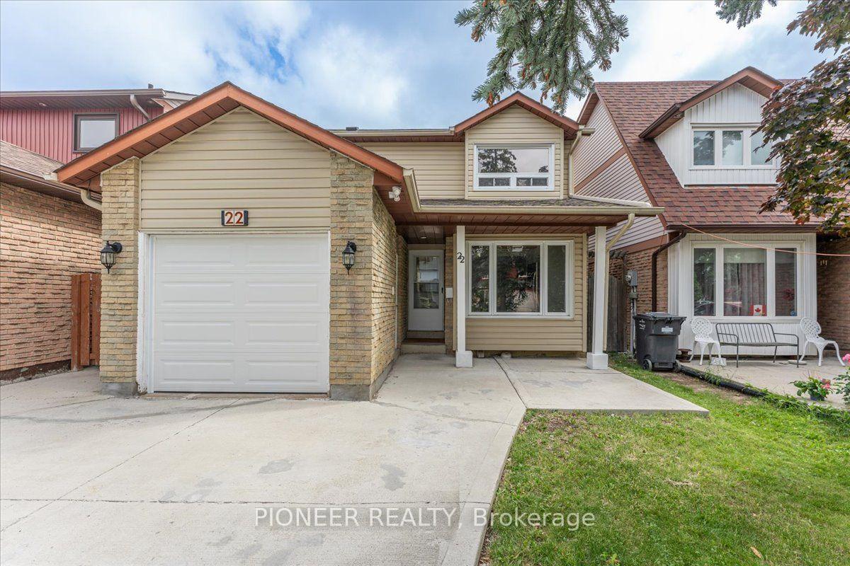 Photo 3 of 22 Wolverton Crescent, Brampton, Central Park — HOMEH