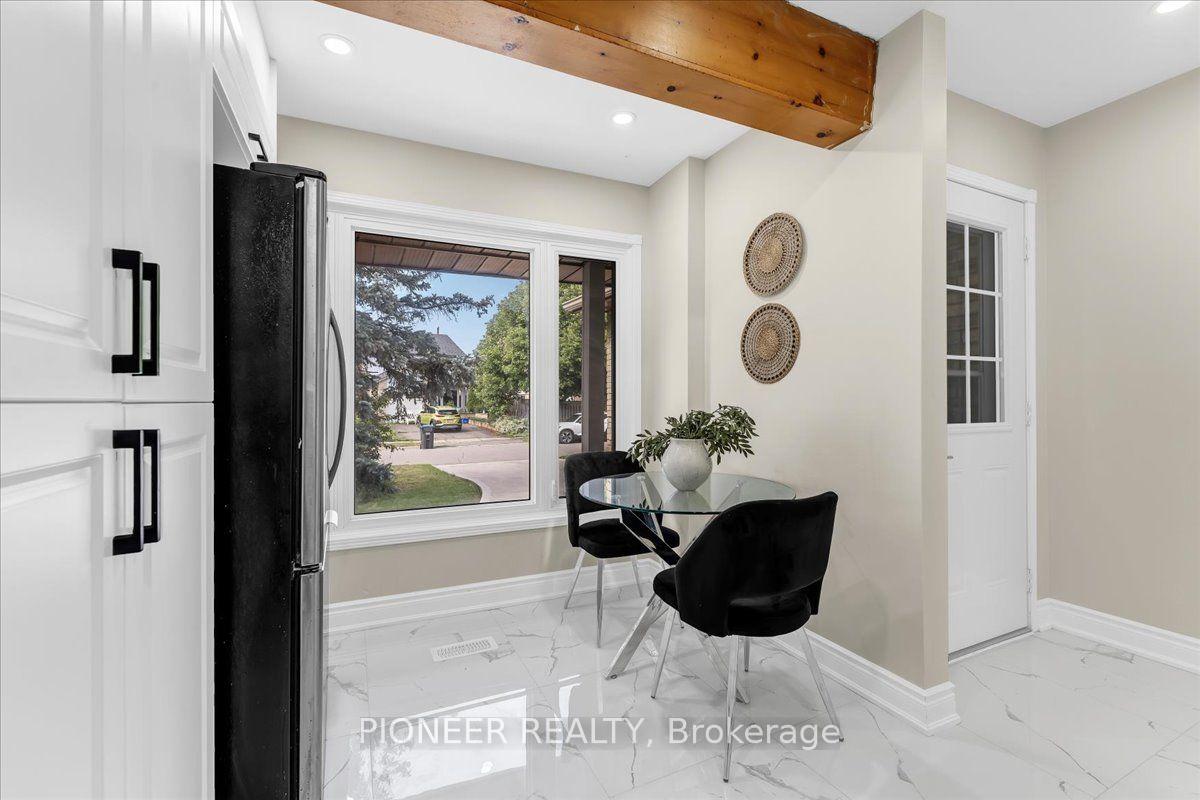 Photo 14 of 22 Wolverton Crescent, Brampton, Central Park — HOMEH