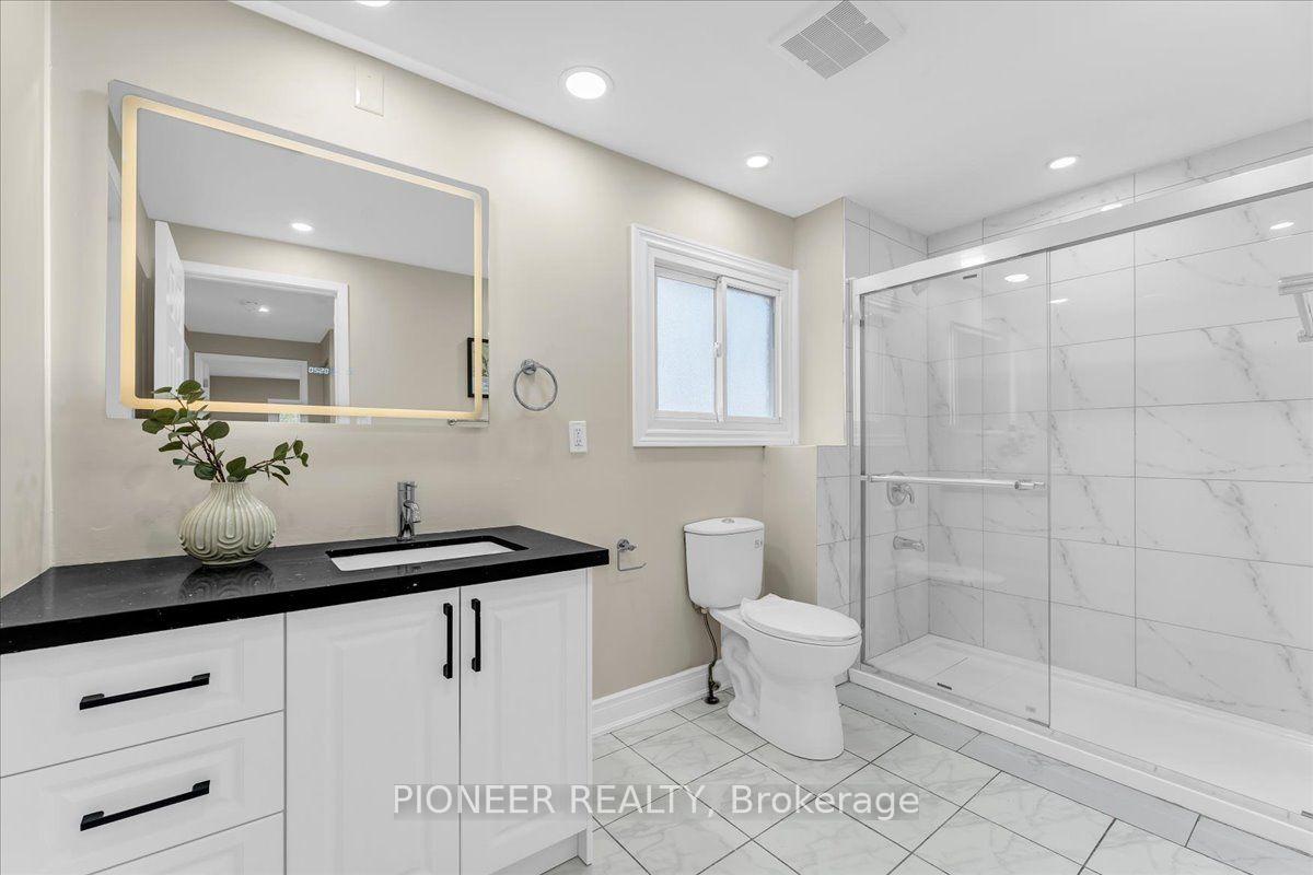 Photo 25 of 22 Wolverton Crescent, Brampton, Central Park — HOMEH