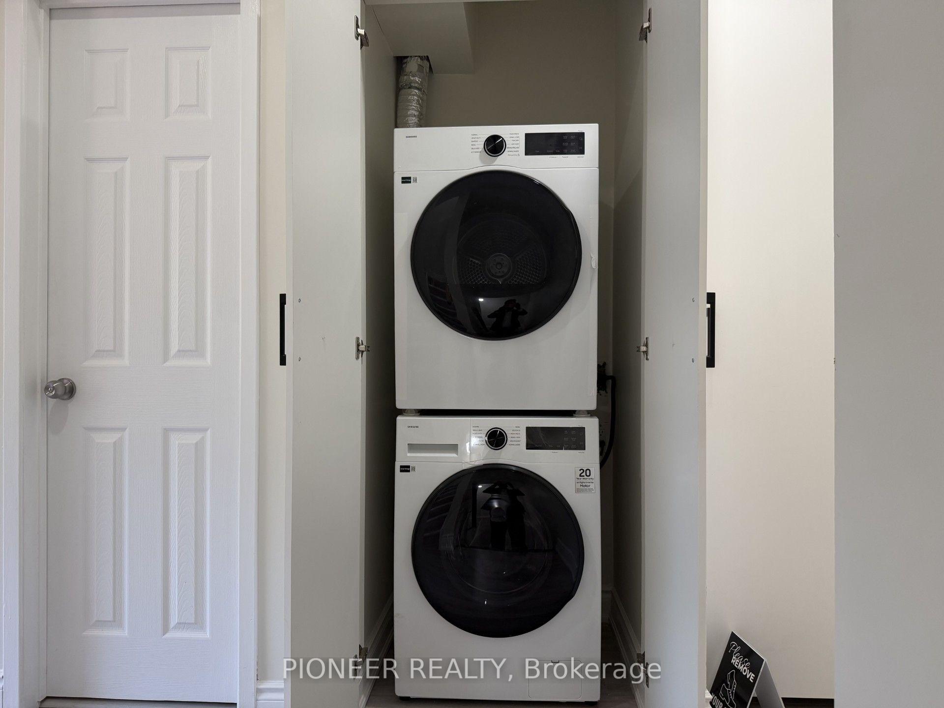 Photo 26 of 22 Wolverton Crescent, Brampton, Central Park — HOMEH