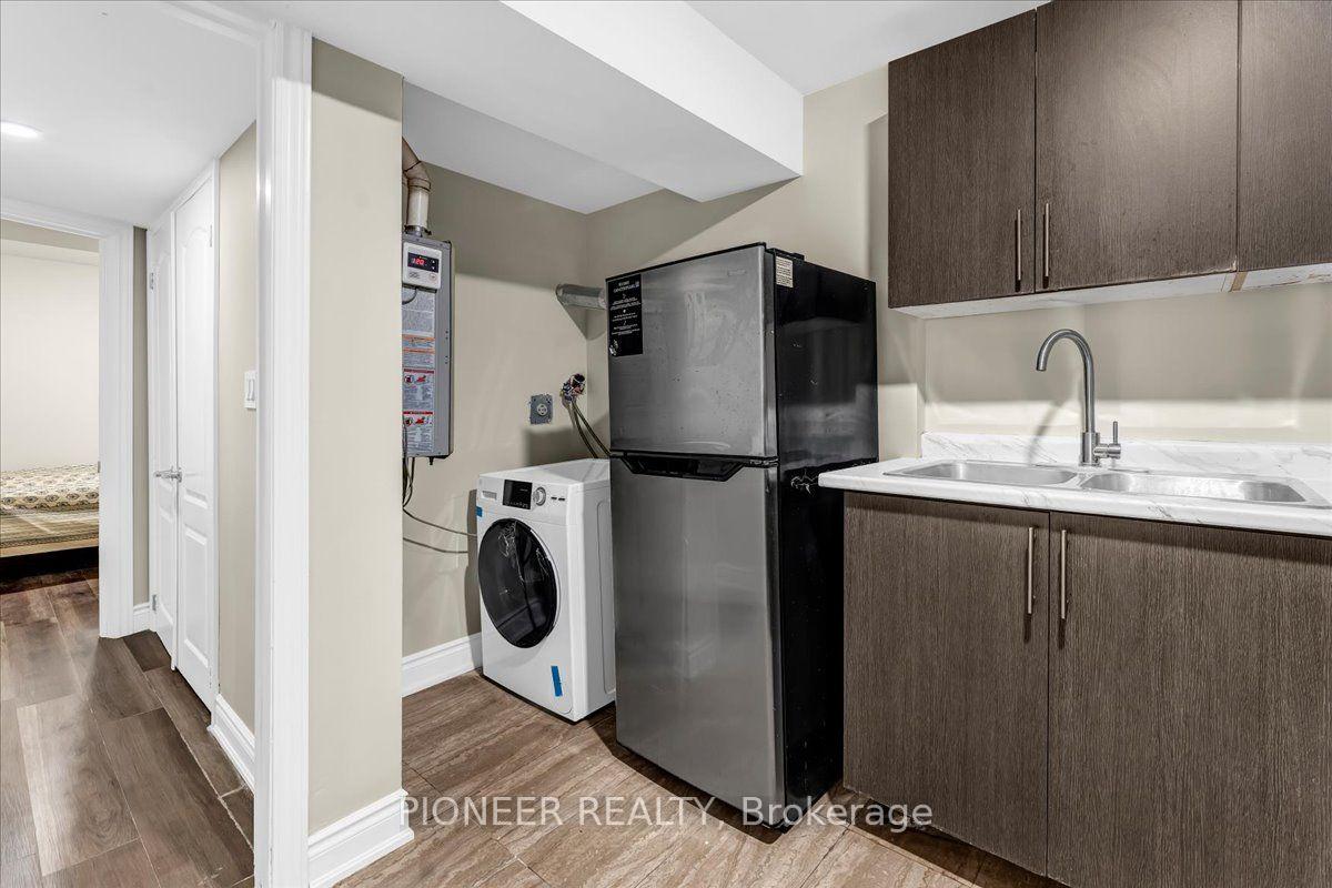 Photo 30 of 22 Wolverton Crescent, Brampton, Central Park — HOMEH