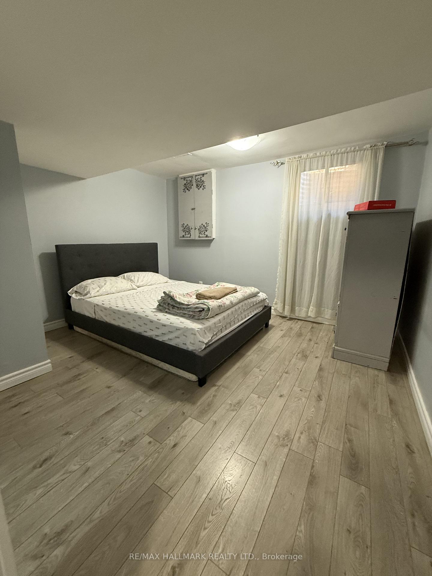 Photo 6 of 43 Galloway Road, Scarborough, Guildwood — HOMEH