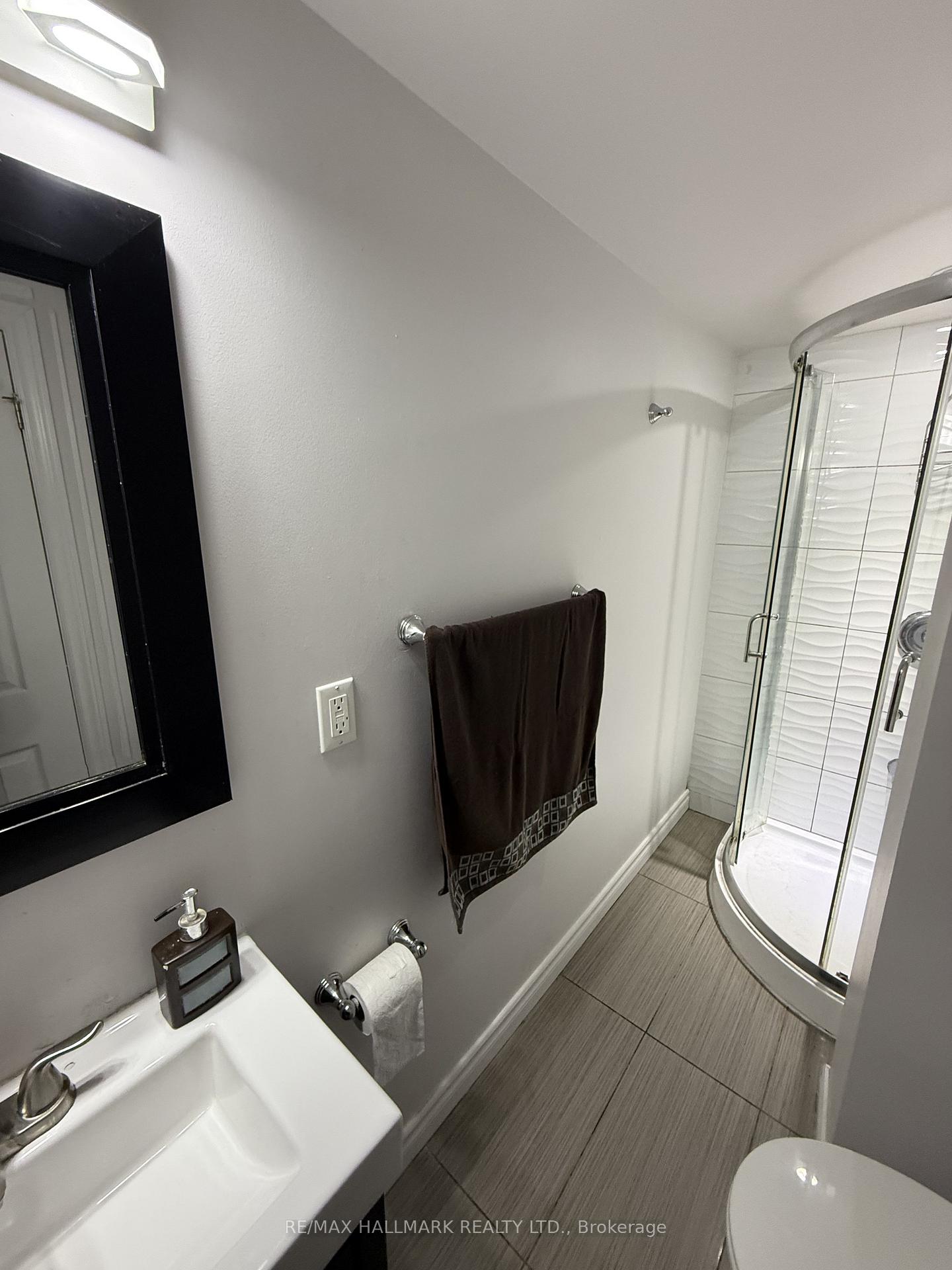 Photo 8 of 43 Galloway Road, Scarborough, Guildwood — HOMEH