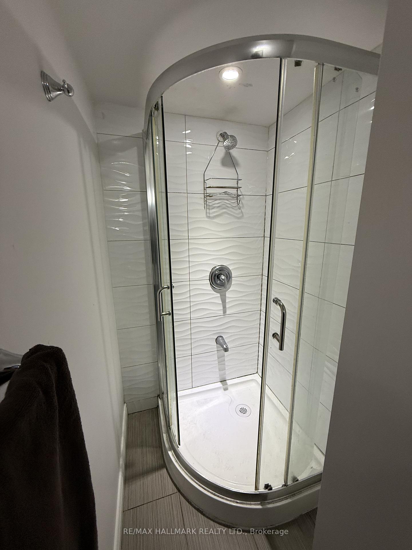 Photo 9 of 43 Galloway Road, Scarborough, Guildwood — HOMEH