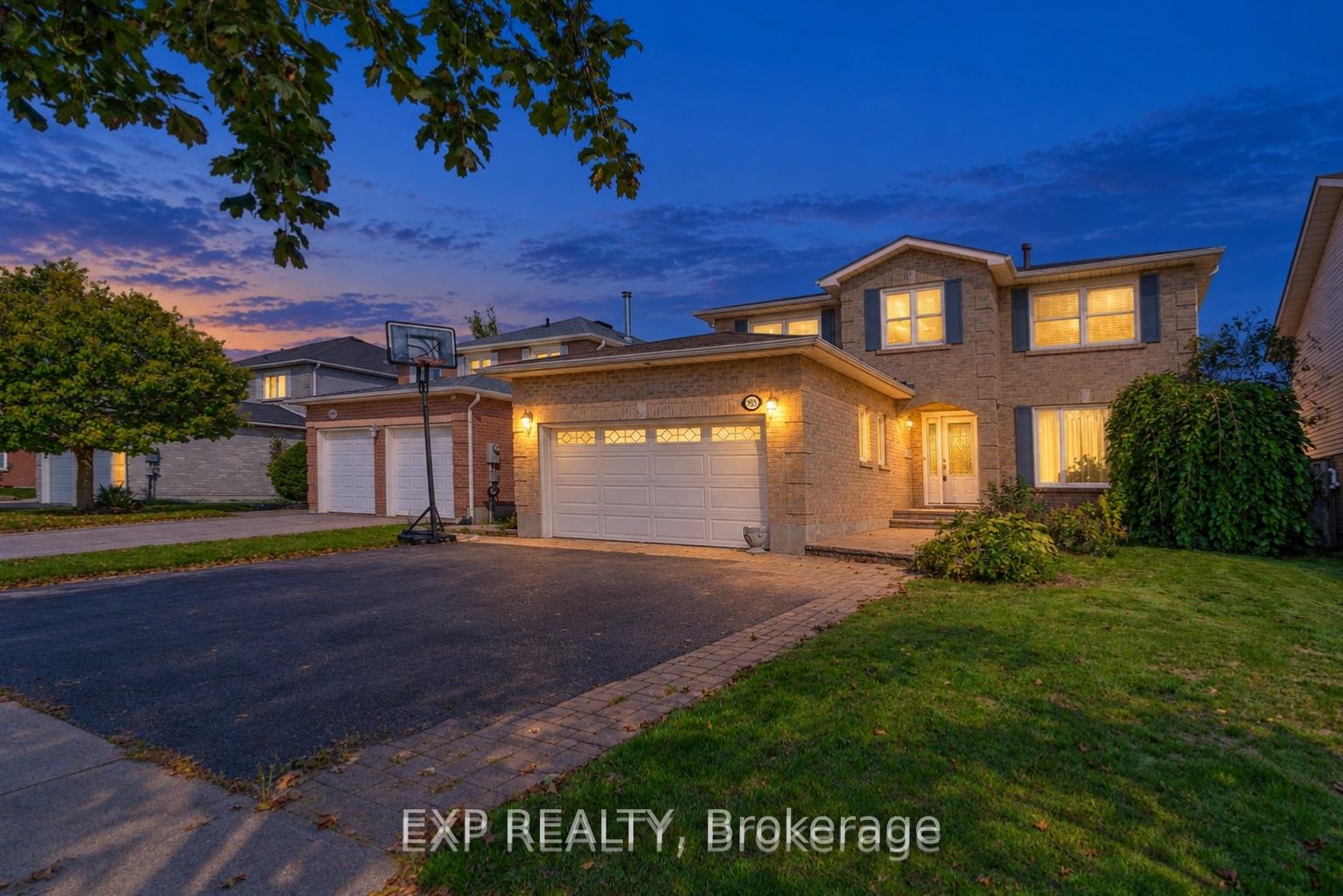 Photo 2 of 955 Snowbird Street, Oshawa, Northglen — HOMEH