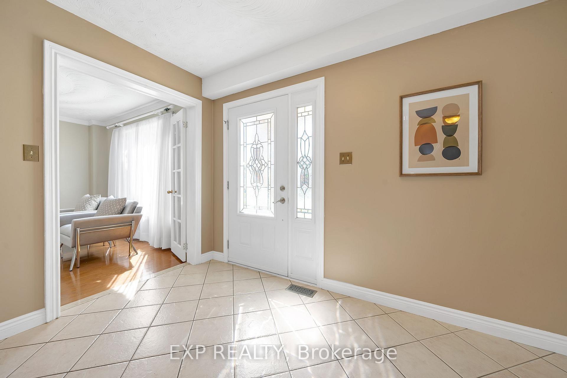 Photo 5 of 955 Snowbird Street, Oshawa, Northglen — HOMEH