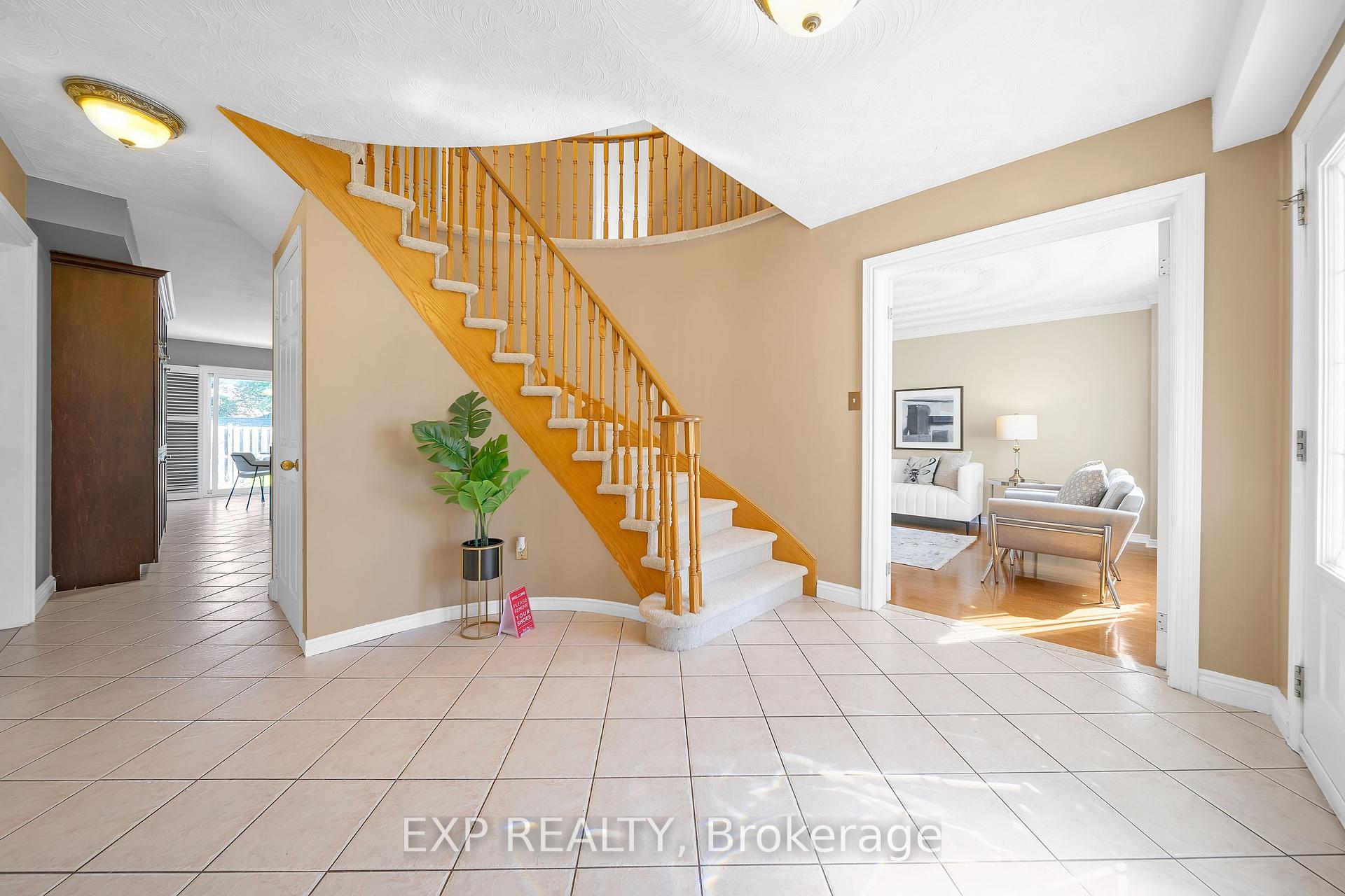 Photo 7 of 955 Snowbird Street, Oshawa, Northglen — HOMEH