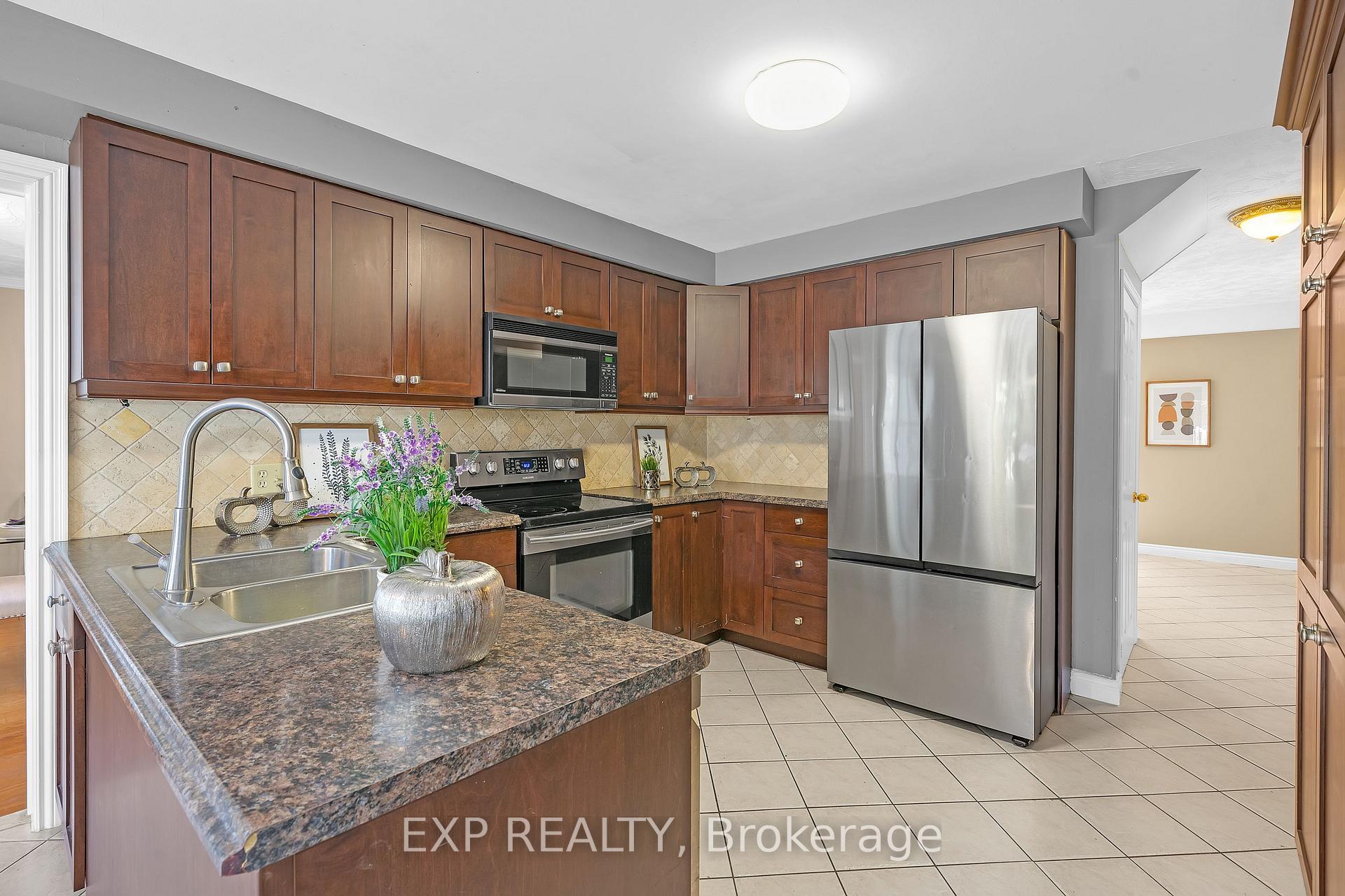 Photo 18 of 955 Snowbird Street, Oshawa, Northglen — HOMEH
