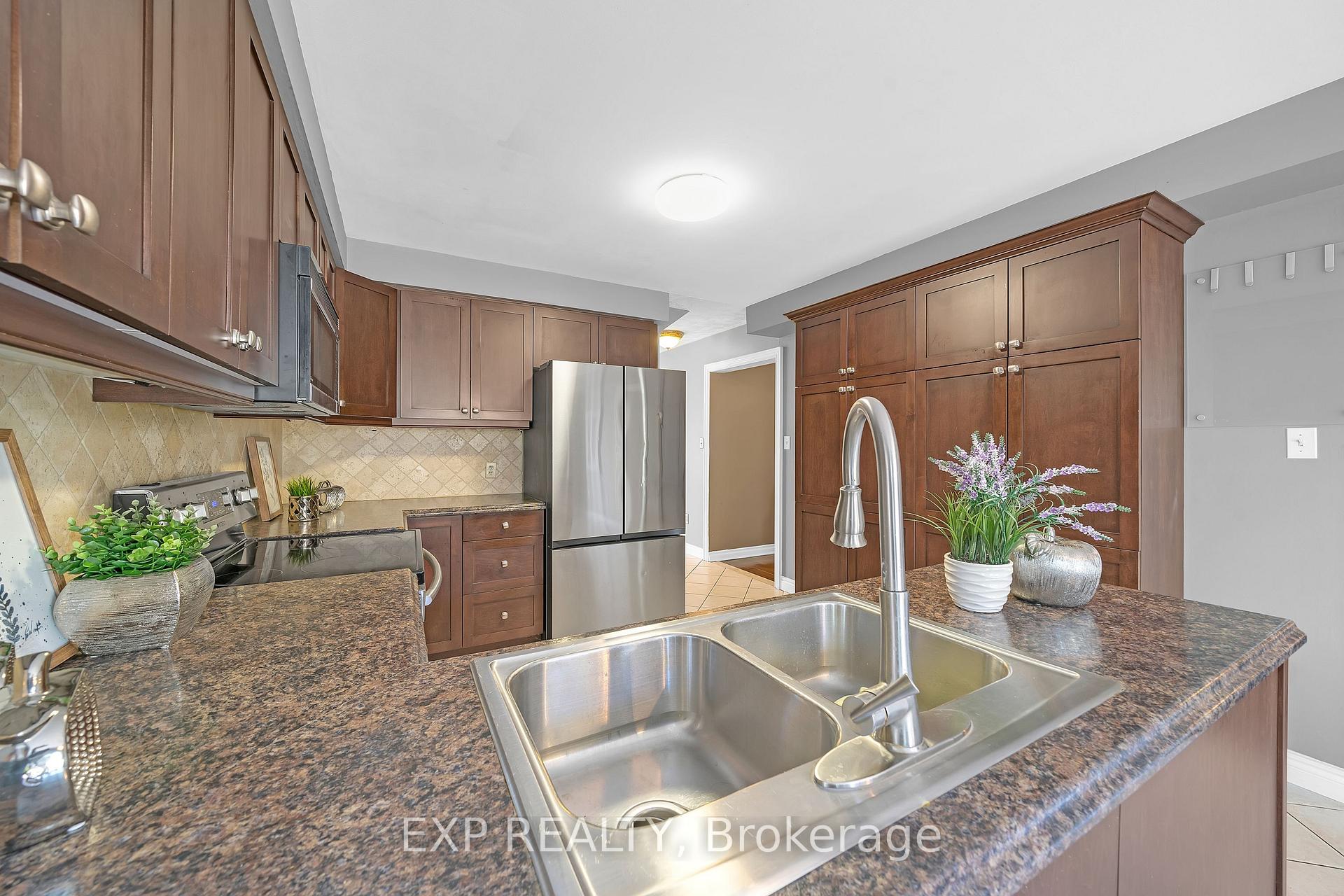 Photo 19 of 955 Snowbird Street, Oshawa, Northglen — HOMEH