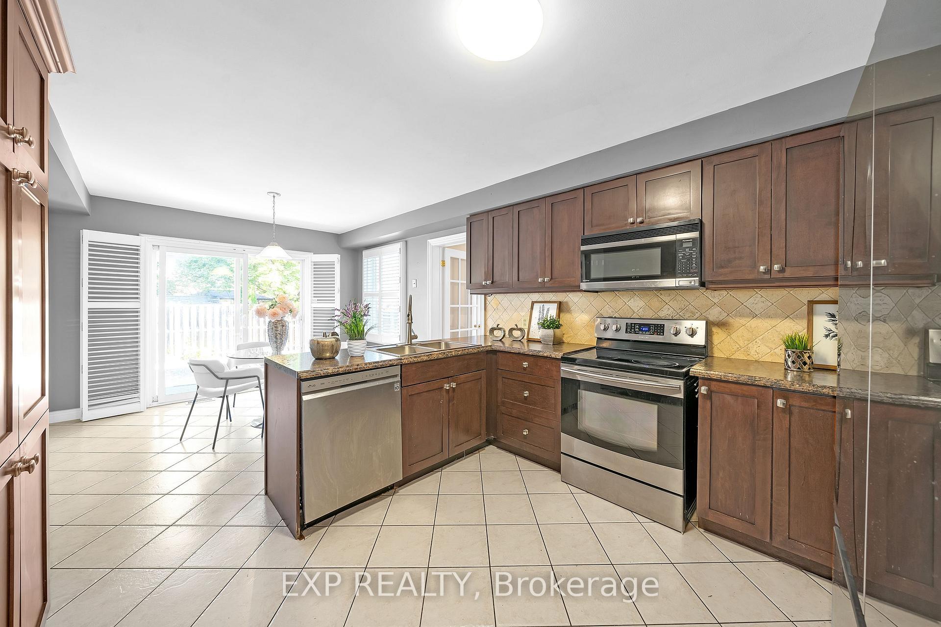 Photo 20 of 955 Snowbird Street, Oshawa, Northglen — HOMEH
