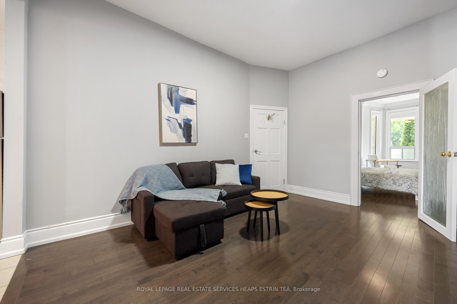 Photo 3 of Unit Main, 124 Argyle Street, Toronto, Trinity-Bellwoods — HOMEH