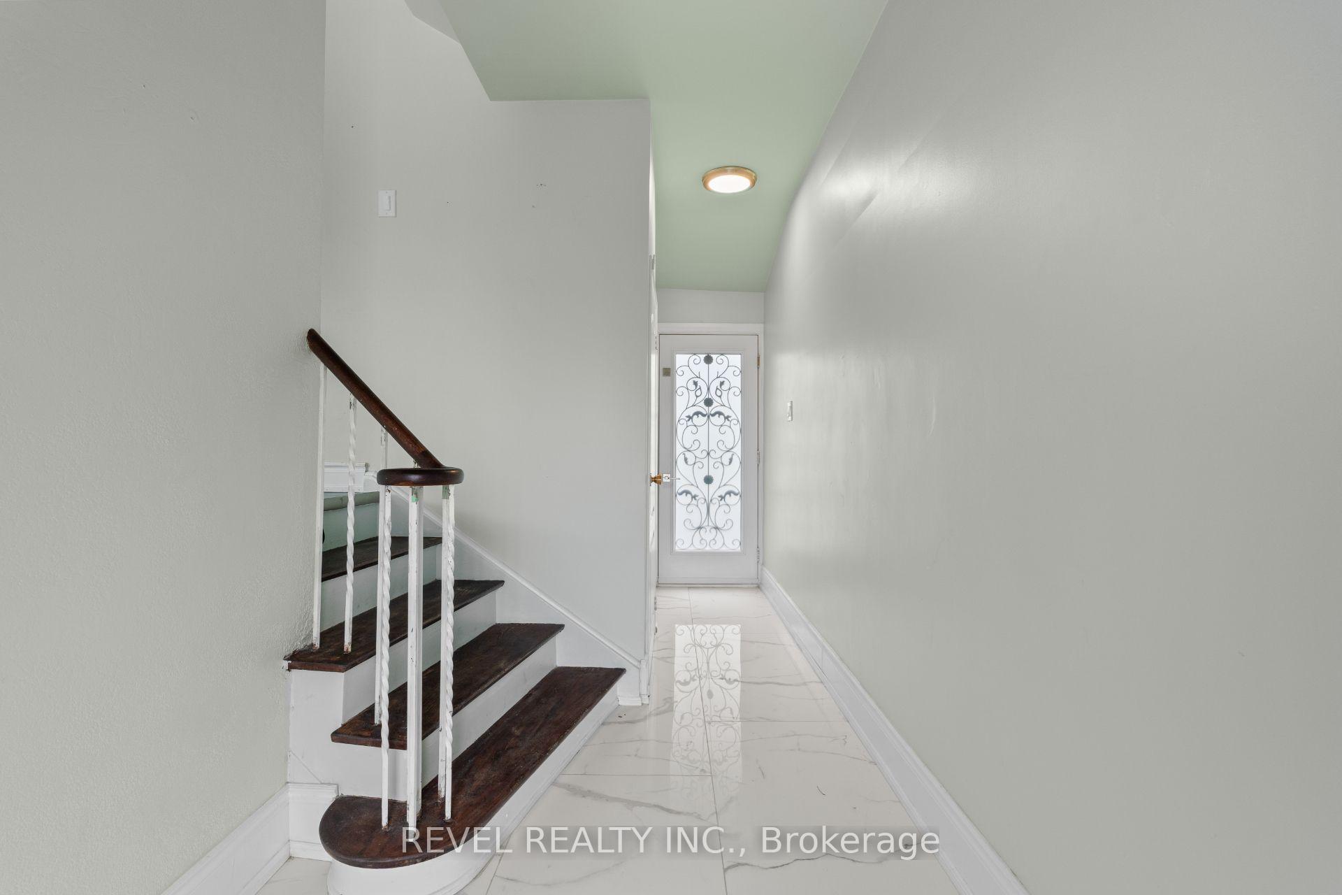 Photo 3 of 383 Bartley Bull Parkway, Brampton, Brampton East — HOMEH