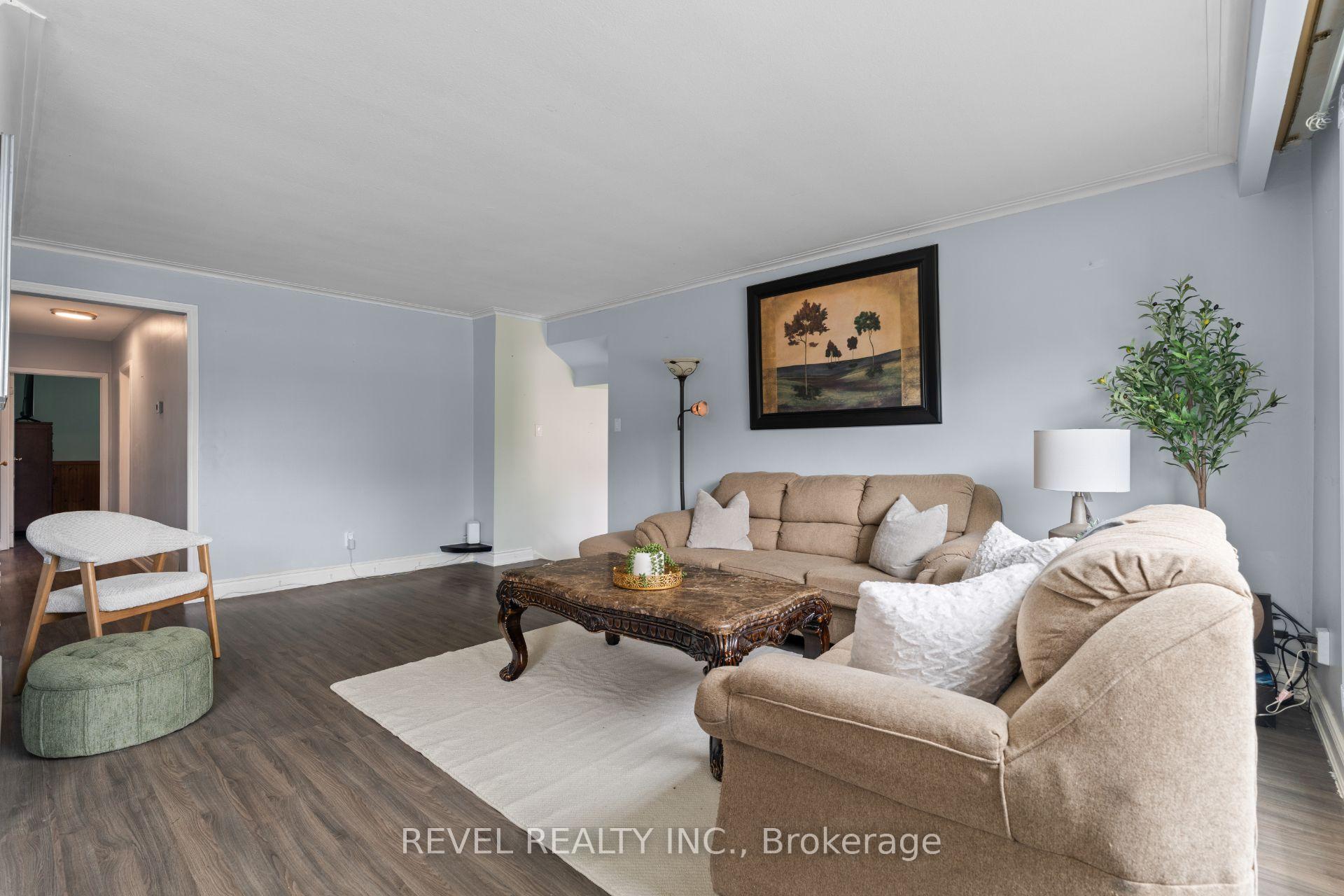Photo 5 of 383 Bartley Bull Parkway, Brampton, Brampton East — HOMEH