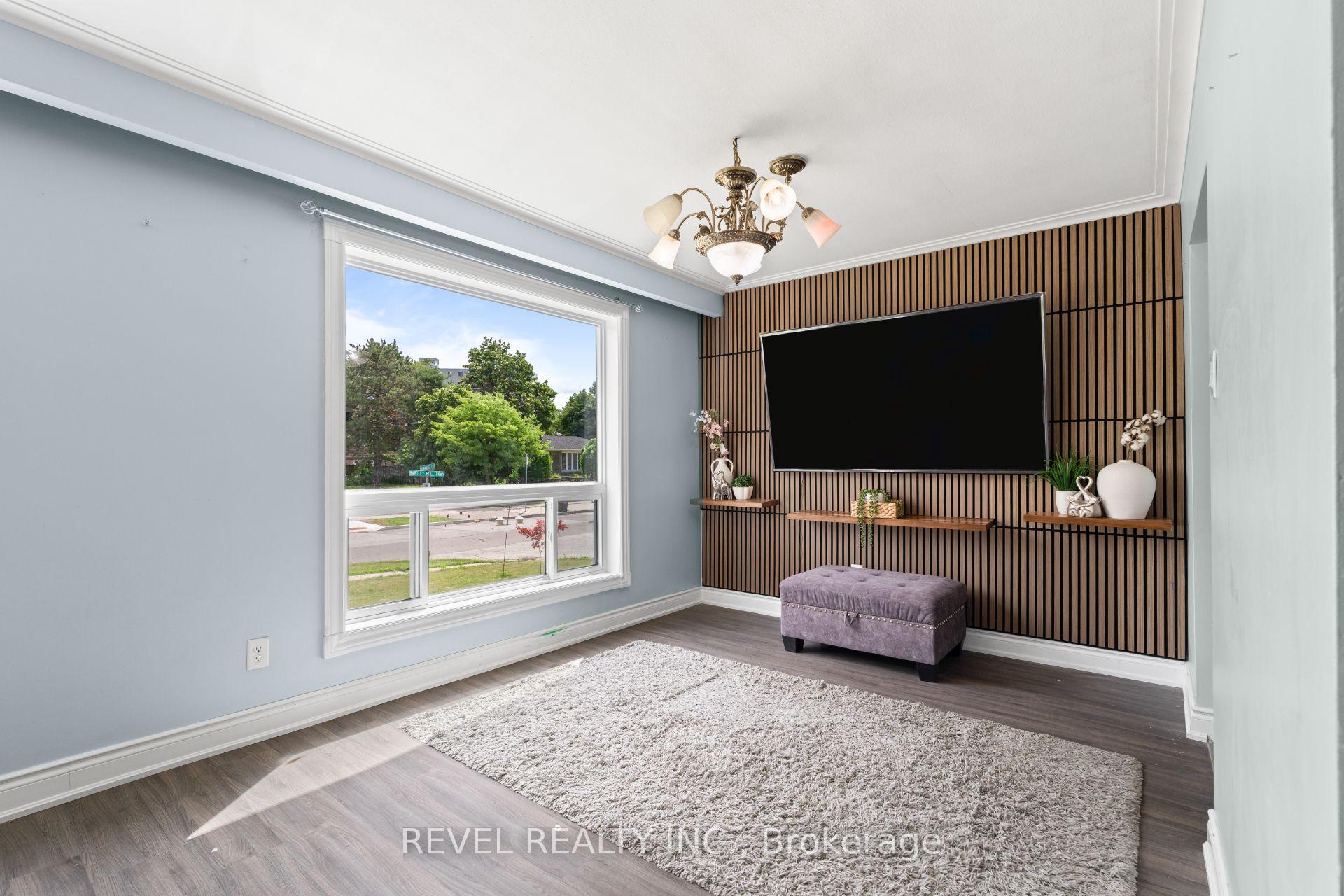 Photo 7 of 383 Bartley Bull Parkway, Brampton, Brampton East — HOMEH
