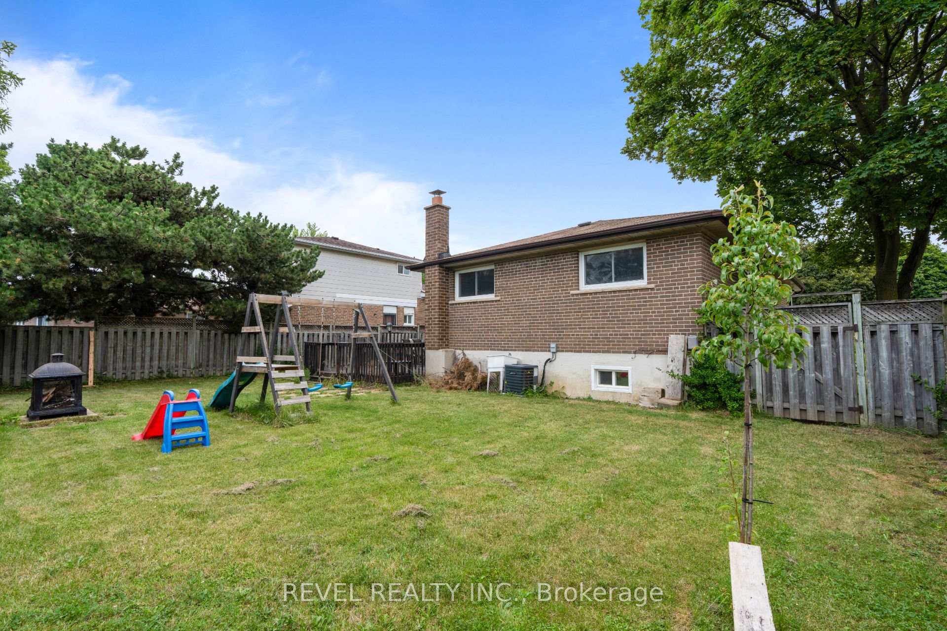 Photo 31 of 383 Bartley Bull Parkway, Brampton, Brampton East — HOMEH
