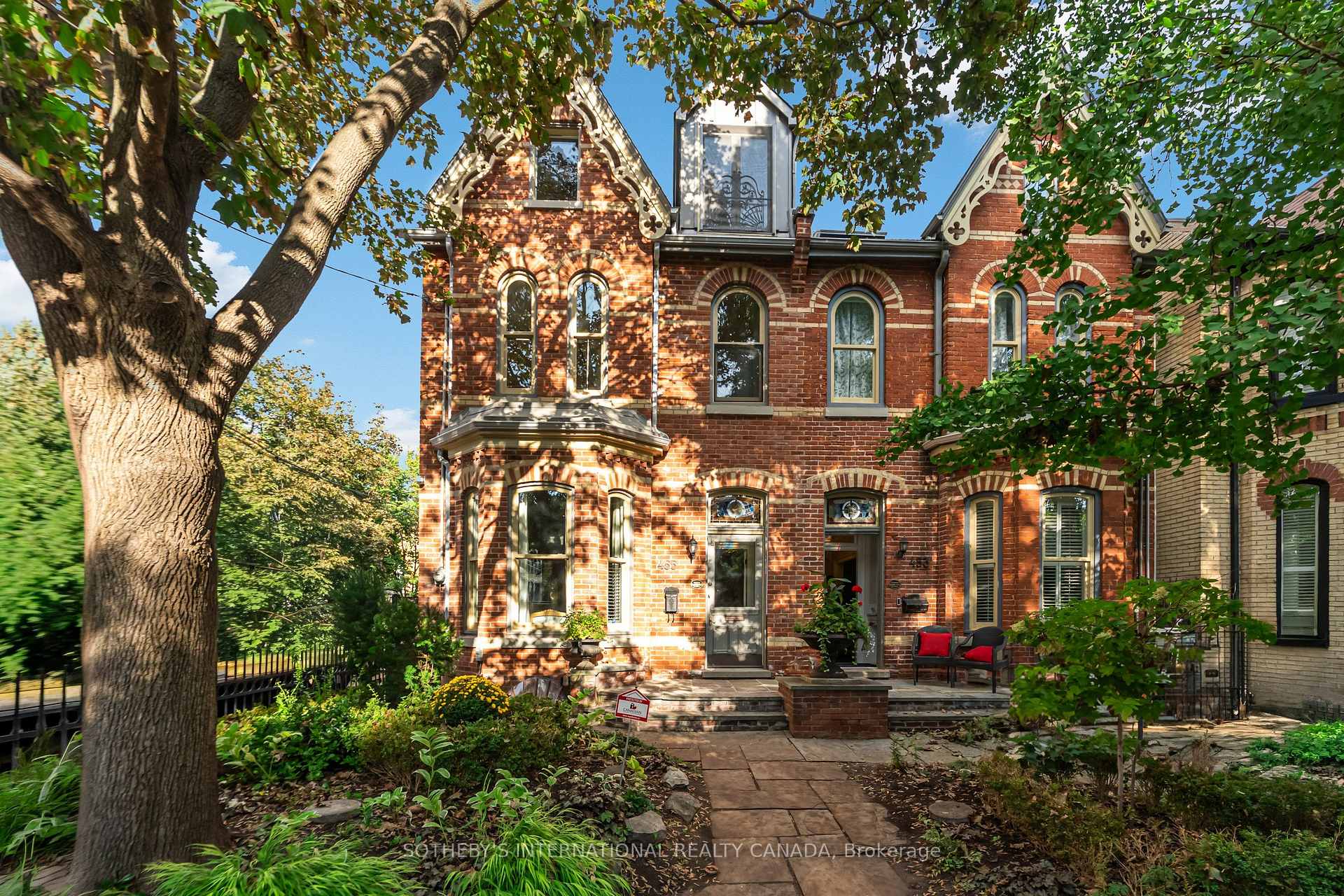 Photo 1 of 455 Ontario Street, Toronto, Moss Park — HOMEH