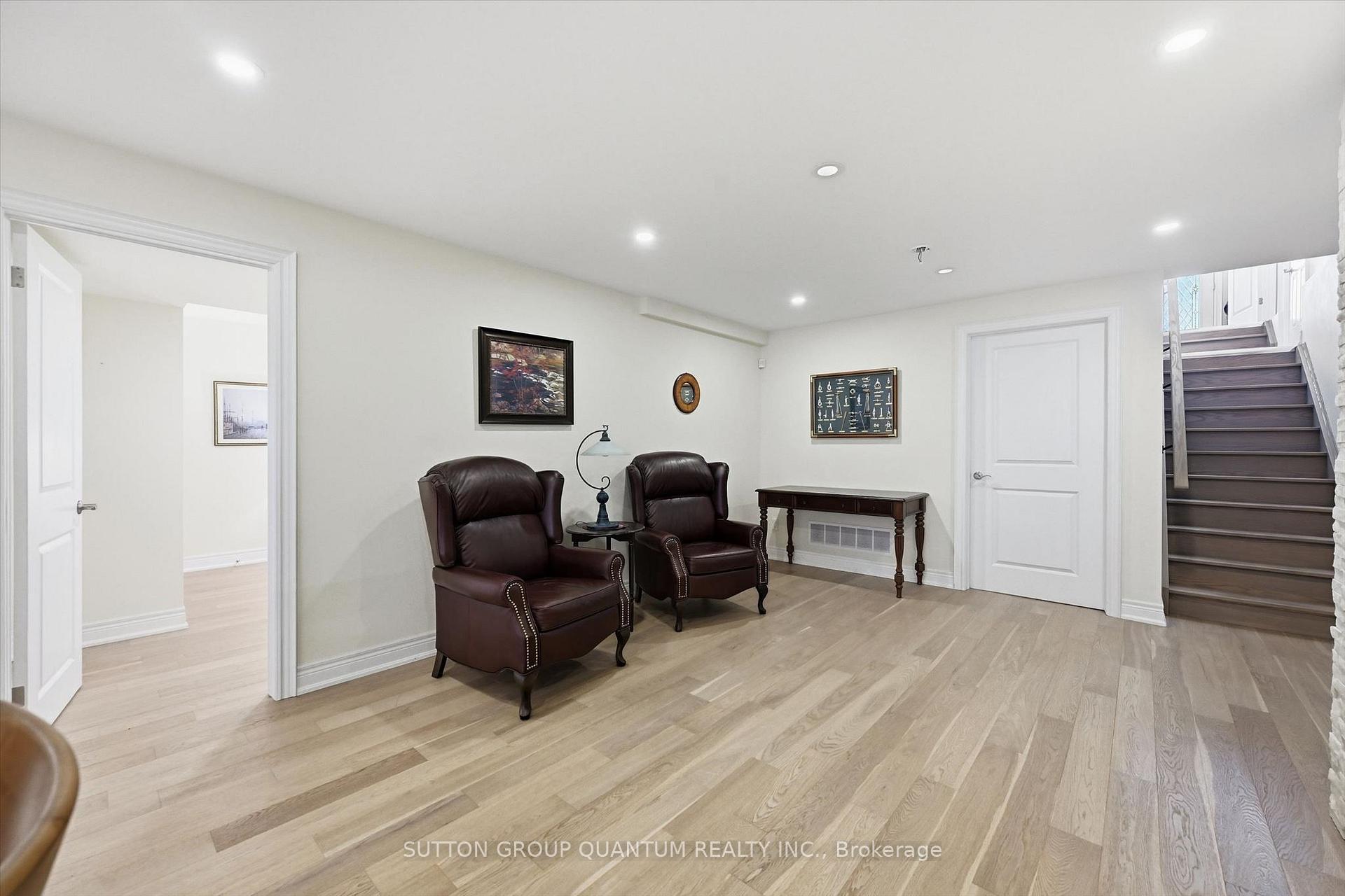Photo 26 of 305 Caledon Avenue, Hamilton, Yeoville — HOMEH