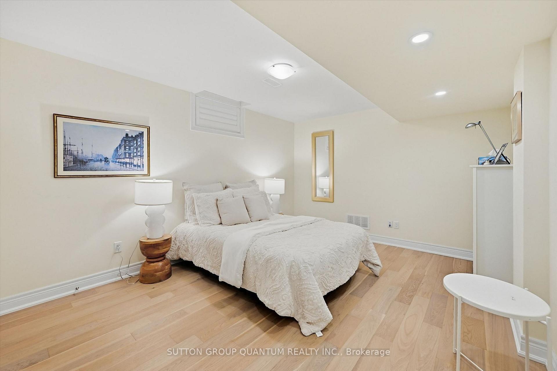 Photo 30 of 305 Caledon Avenue, Hamilton, Yeoville — HOMEH