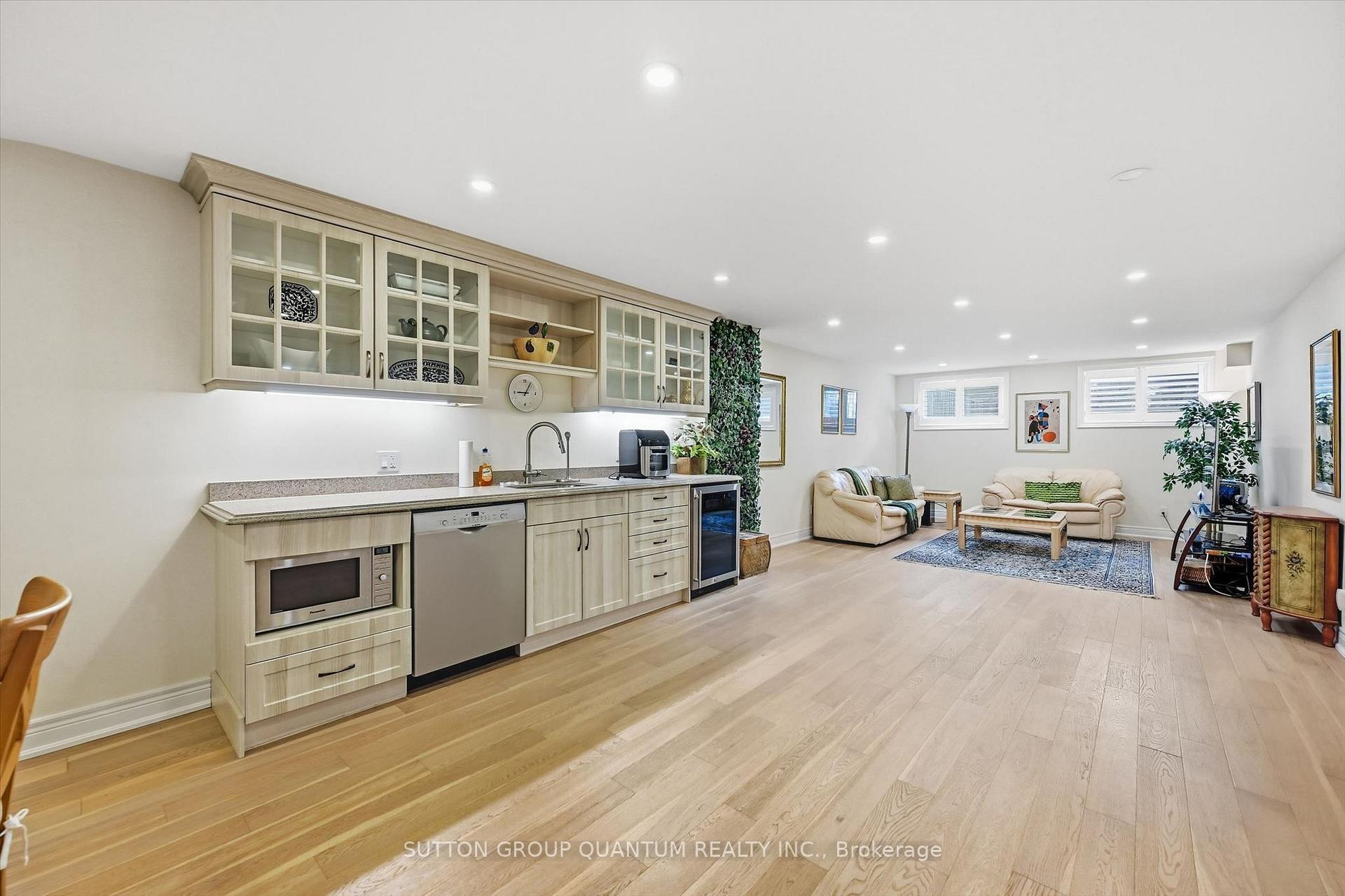 Photo 34 of 305 Caledon Avenue, Hamilton, Yeoville — HOMEH