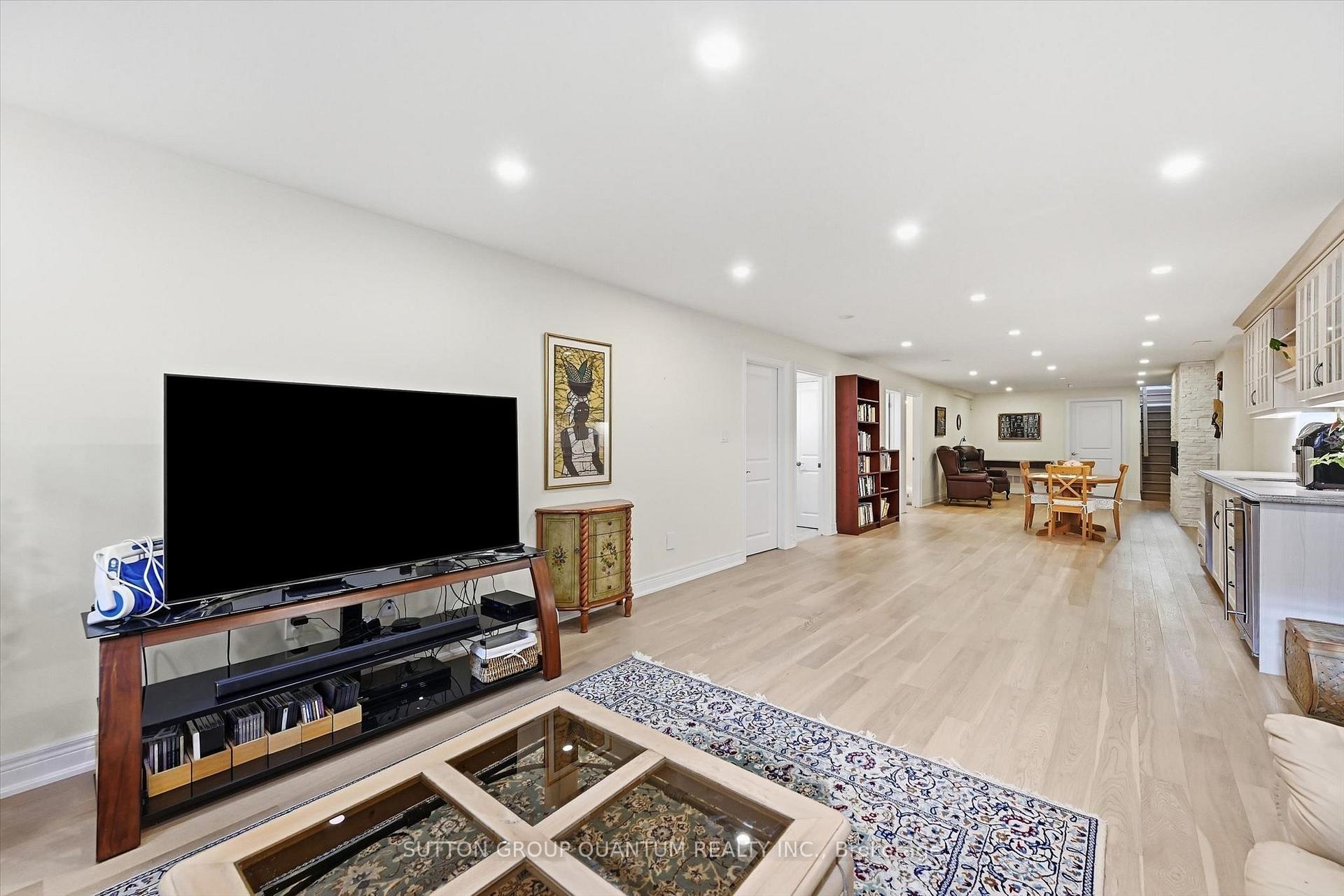 Photo 37 of 305 Caledon Avenue, Hamilton, Yeoville — HOMEH