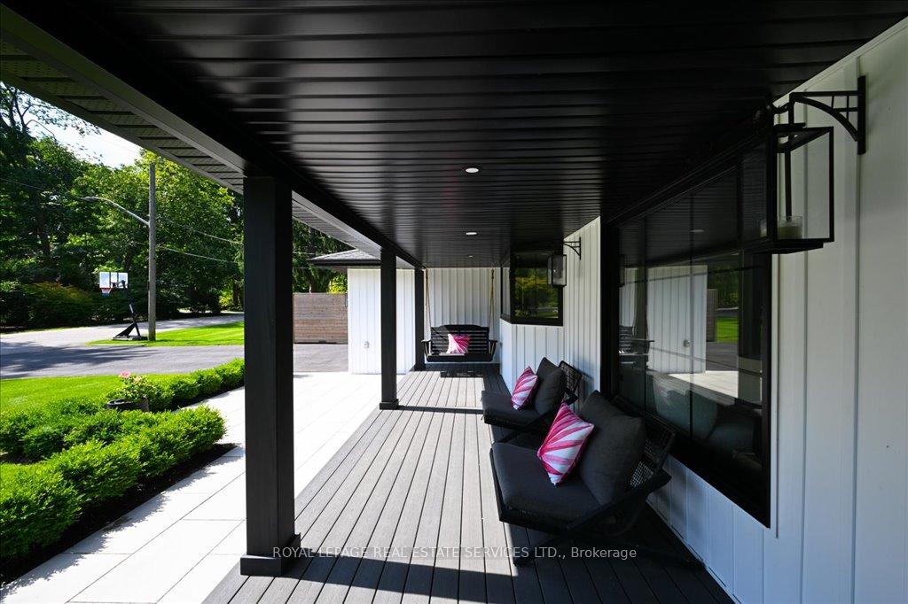 Photo 5 of 169 Oakes Drive, Mississauga, Mineola — HOMEH