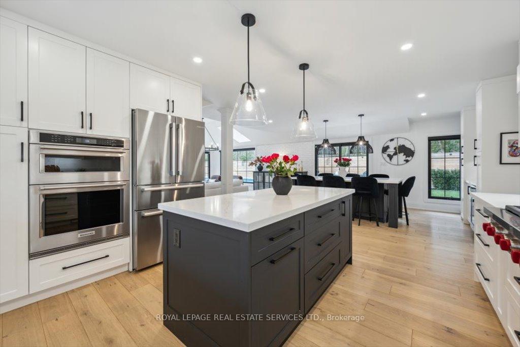 Photo 17 of 169 Oakes Drive, Mississauga, Mineola — HOMEH