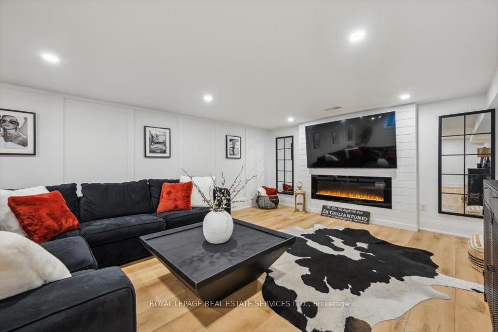 Photo 32 of 169 Oakes Drive, Mississauga, Mineola — HOMEH