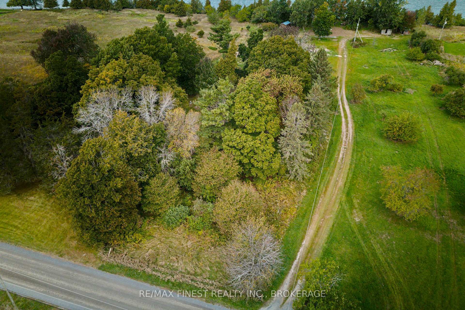 Photo 9 of 1600 Front Road, Loyalist, Amherst Island — HOMEH