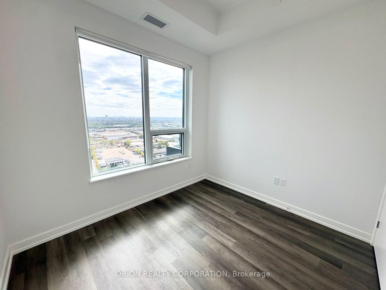 Photo 11 of Unit 1912, 21 Meadowdale Road, Vaughan, Vaughan Corporate Centre — HOMEH