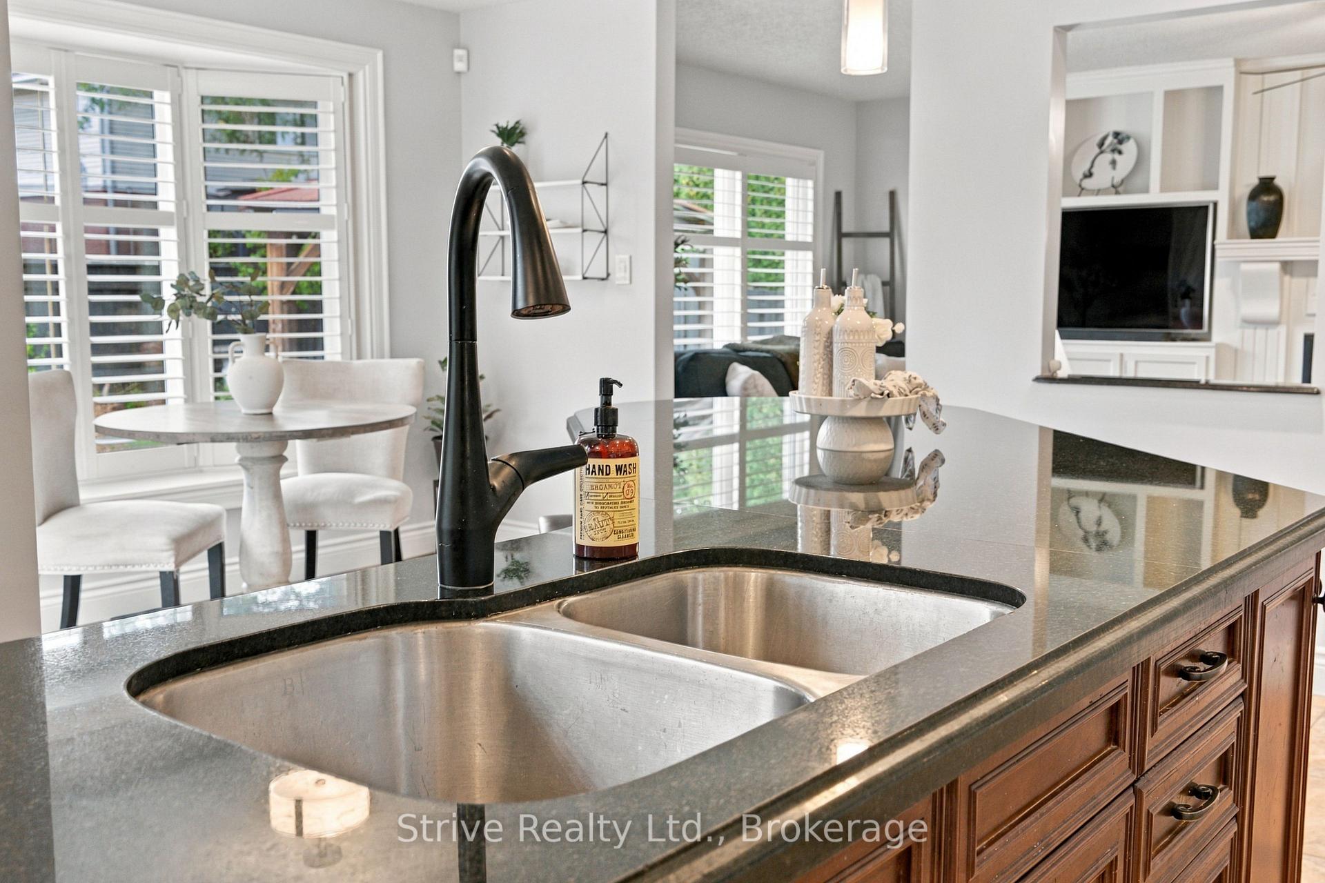 Photo 12 of 40 Mclellan Drive, Clarington, Courtice — HOMEH