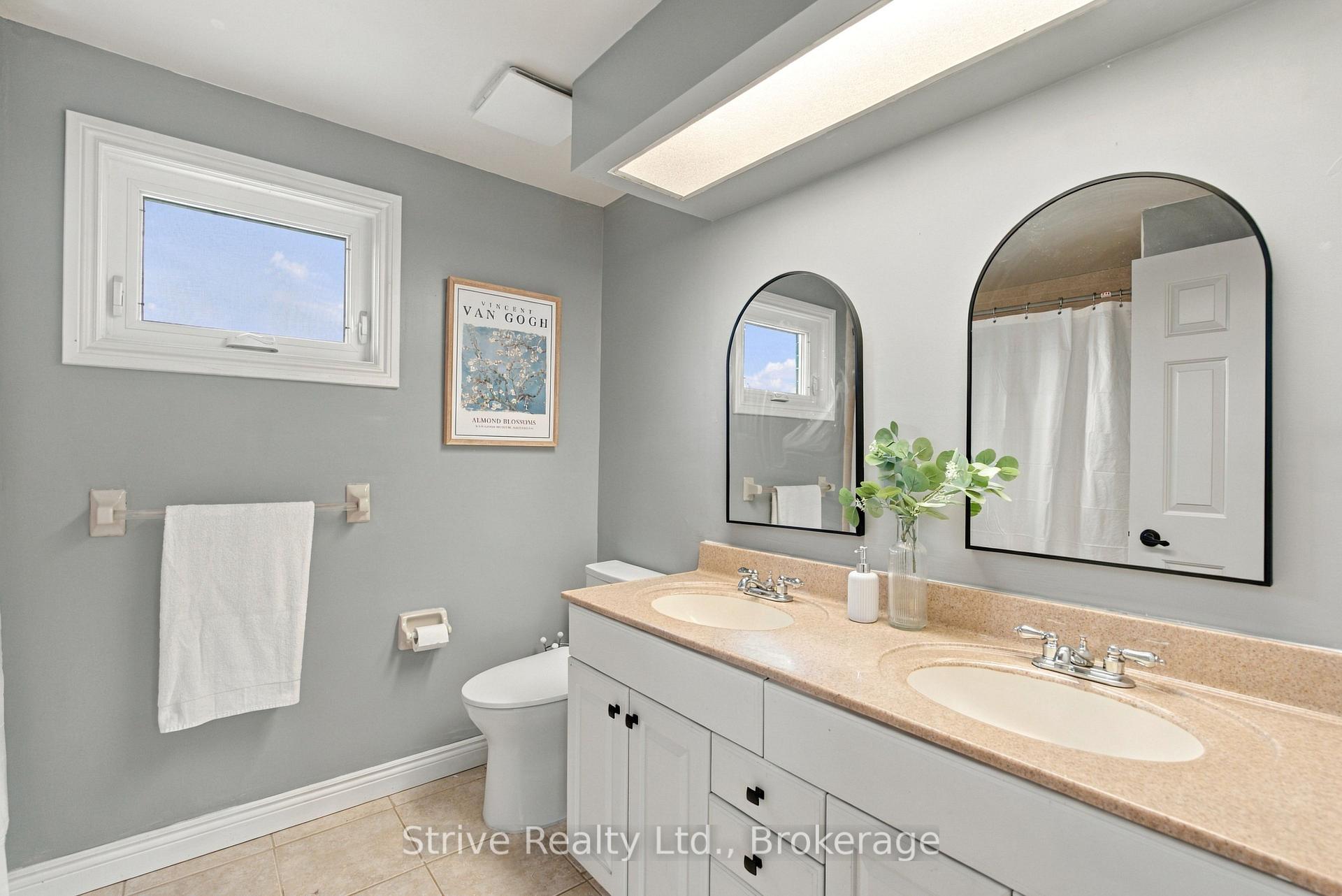 Photo 32 of 40 Mclellan Drive, Clarington, Courtice — HOMEH