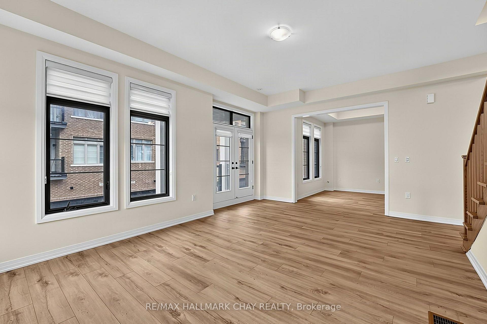 Photo 16 of 121 De La Roche Drive, Vaughan, Vellore Village — HOMEH