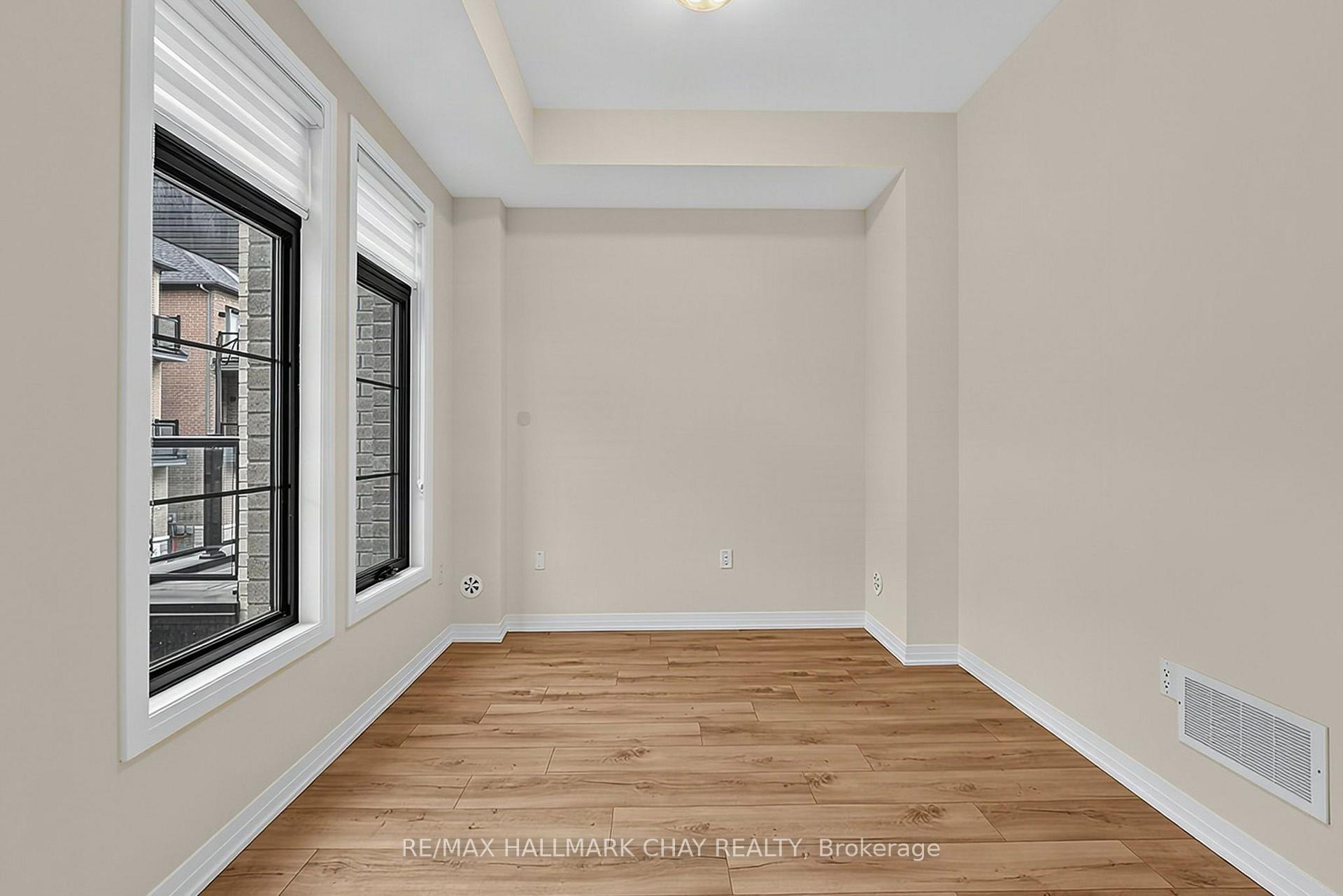 Photo 17 of 121 De La Roche Drive, Vaughan, Vellore Village — HOMEH